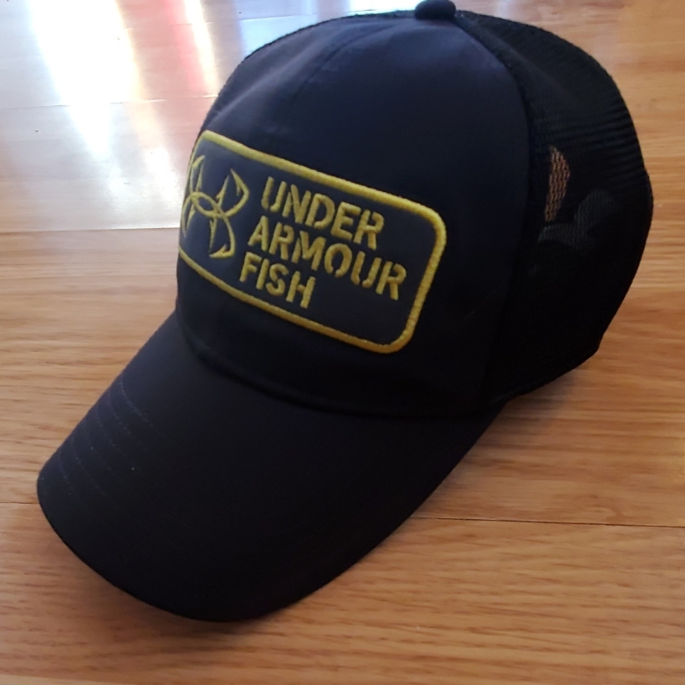 New without tags Under Armour Fish mesh hat